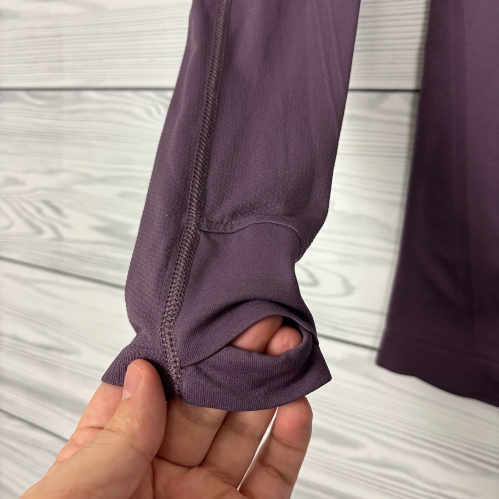 Athleta Momentum Top Long Sleeve Athleisure Size Small Purple - Picture 7 of 7